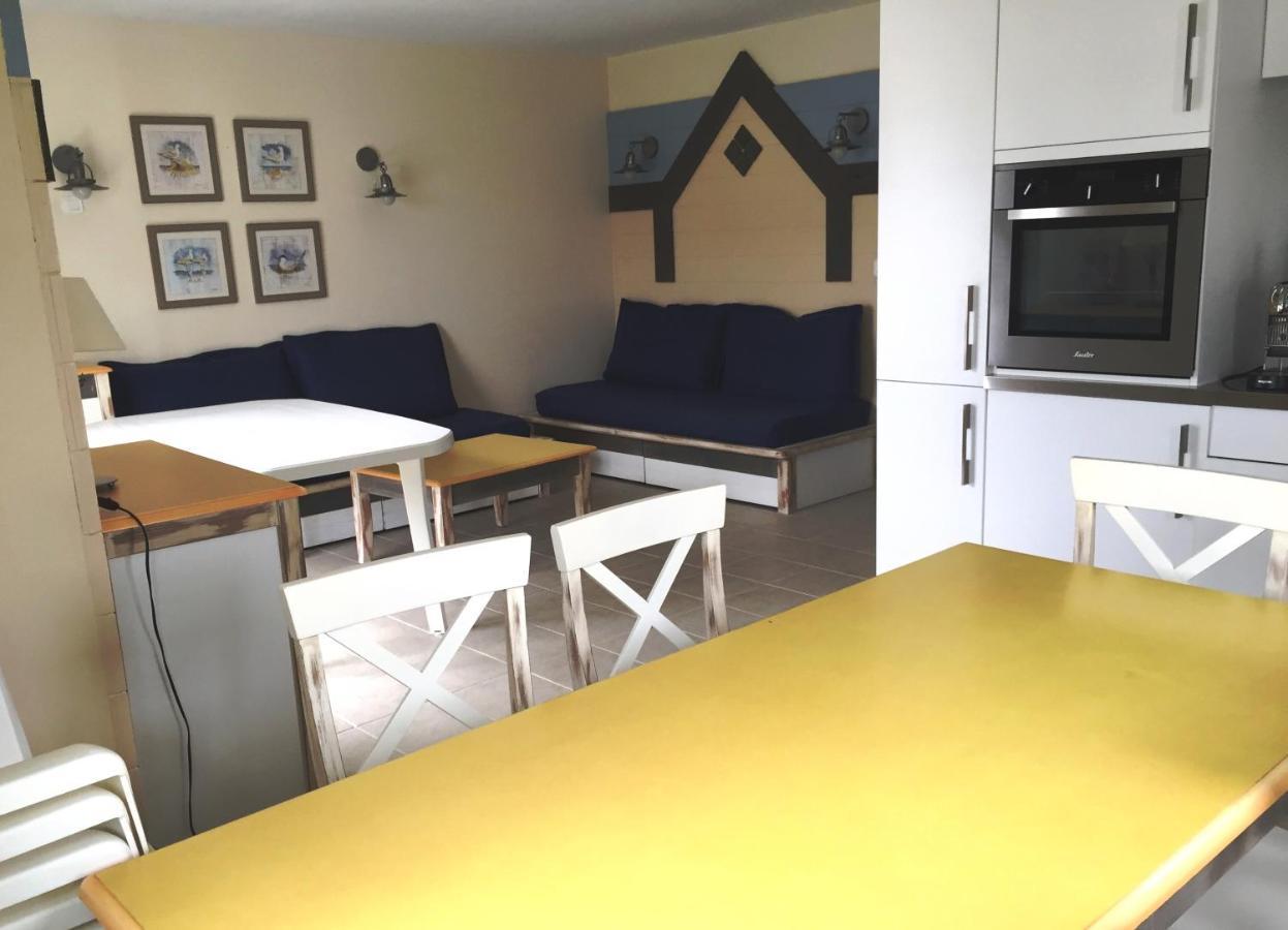 Maison De Vacances De 56 M2 Dans Residence Avec Piscine Chauffee Proche Plages Locmaria Bagian luar foto