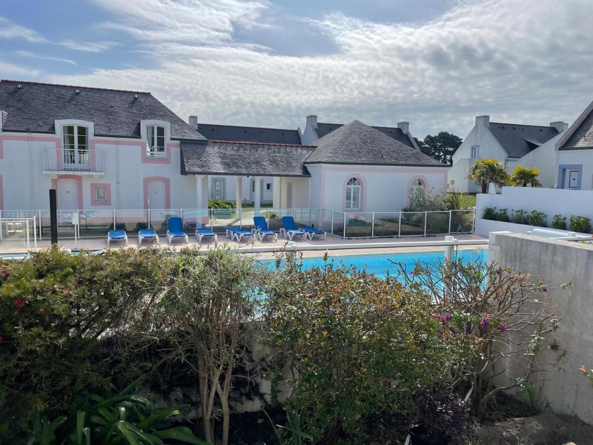 Maison De Vacances De 56 M2 Dans Residence Avec Piscine Chauffee Proche Plages Locmaria Bagian luar foto
